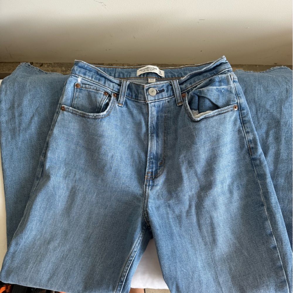 abercrombie jeans